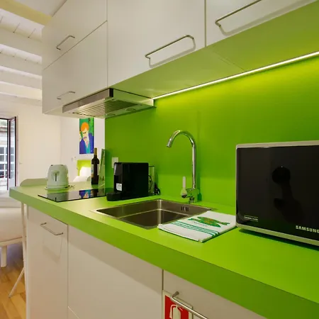 Διαμέρισμα Downtown Cosy Iii Center *